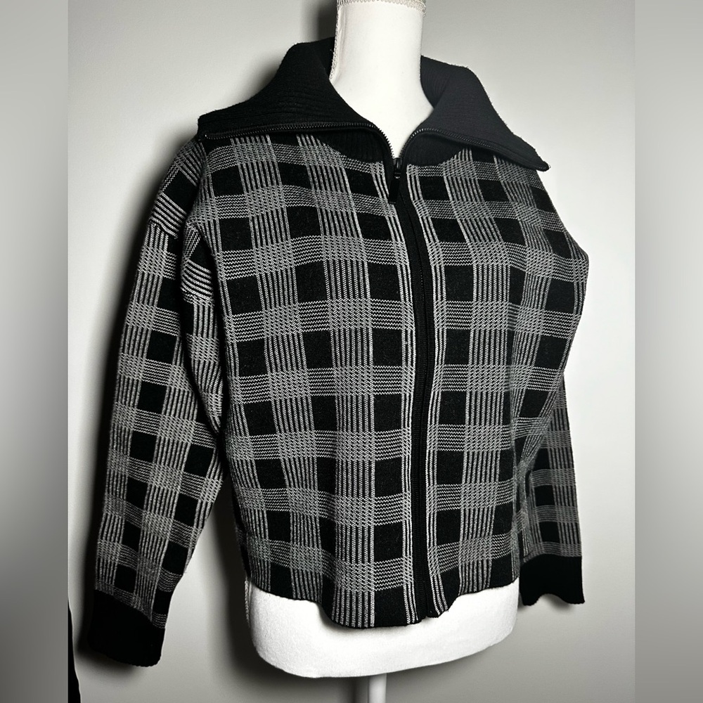 Max Studio Dark Academia Plaid Zip-Up Sweater - Picture 3 of 9